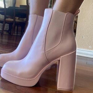 Elegant Pink Ankle Boots